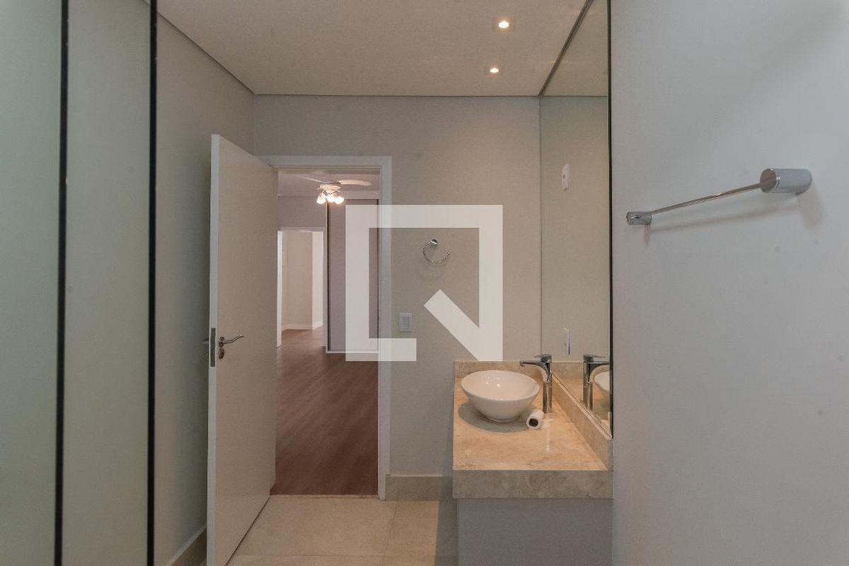 Casa à Venda - Swiss Park, 4 Quartos,  360 m2 em , Campinas - sp | SoloBR