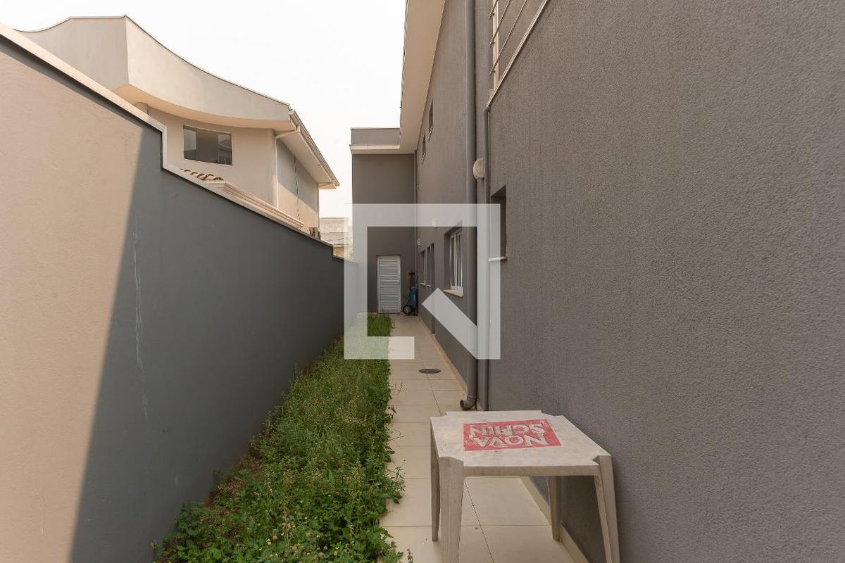Casa à Venda - Swiss Park, 4 Quartos,  360 m2 em , Campinas - sp | SoloBR