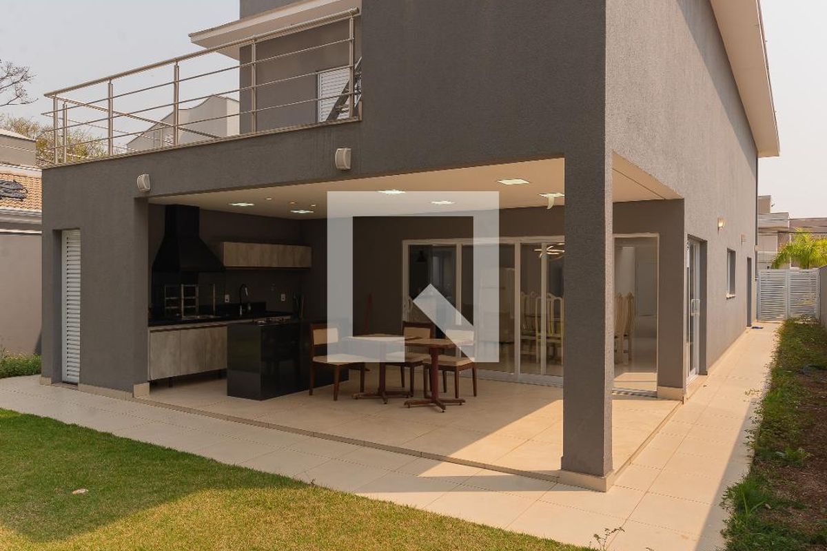 Casa à Venda - Swiss Park, 4 Quartos,  360 m2 em , Campinas - sp | SoloBR