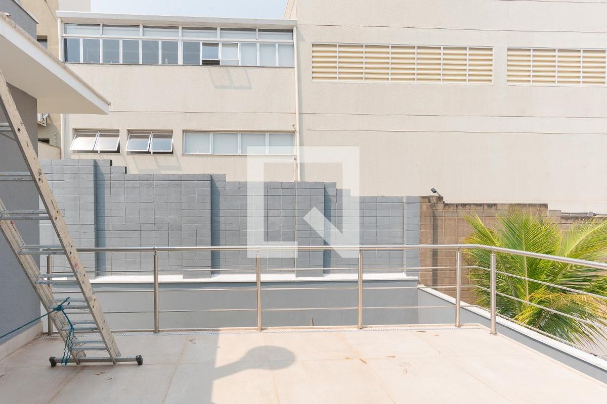 Casa à Venda - Swiss Park, 4 Quartos,  360 m2 em , Campinas - sp | SoloBR