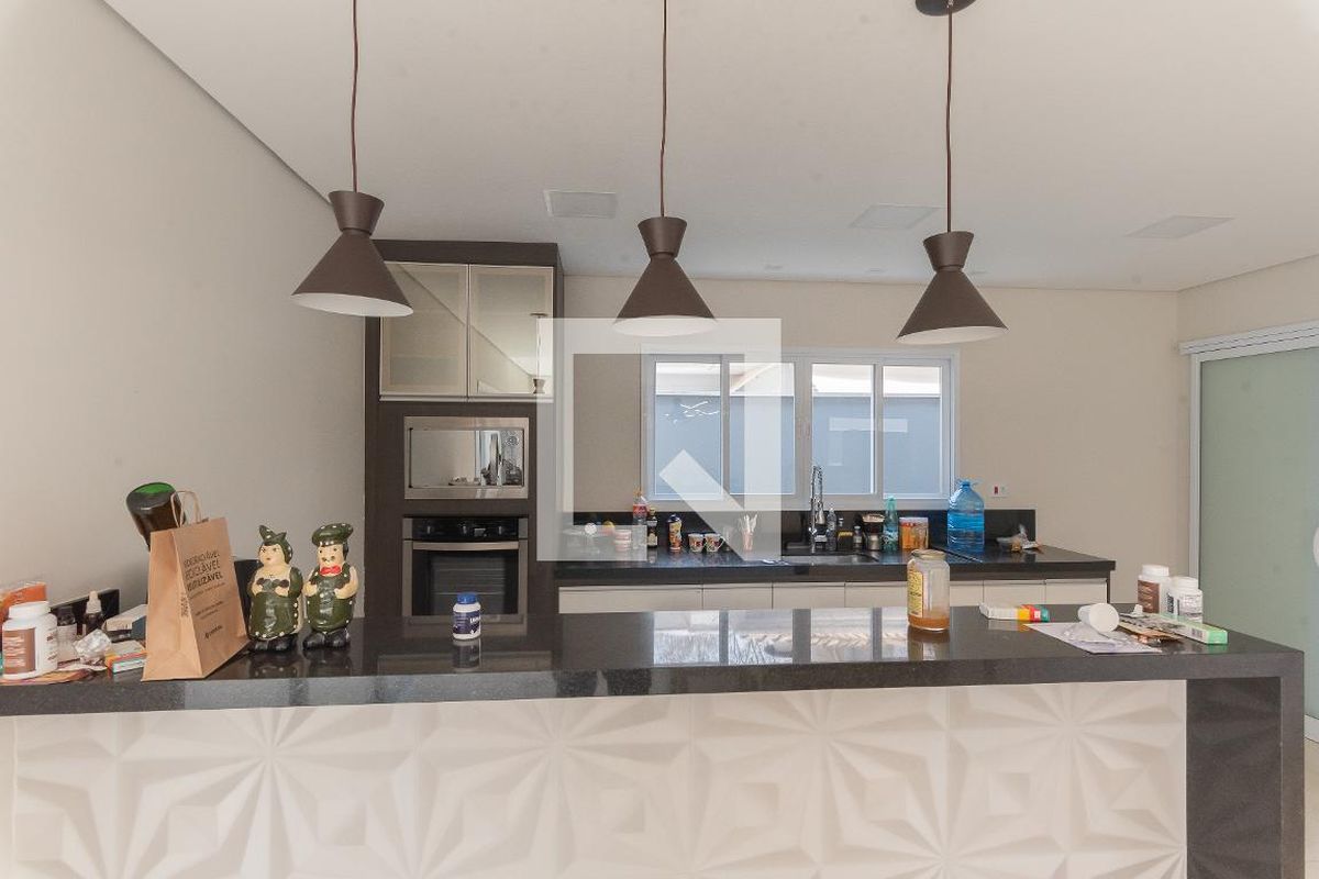 Casa à Venda - Swiss Park, 4 Quartos,  360 m2 em , Campinas - sp | SoloBR