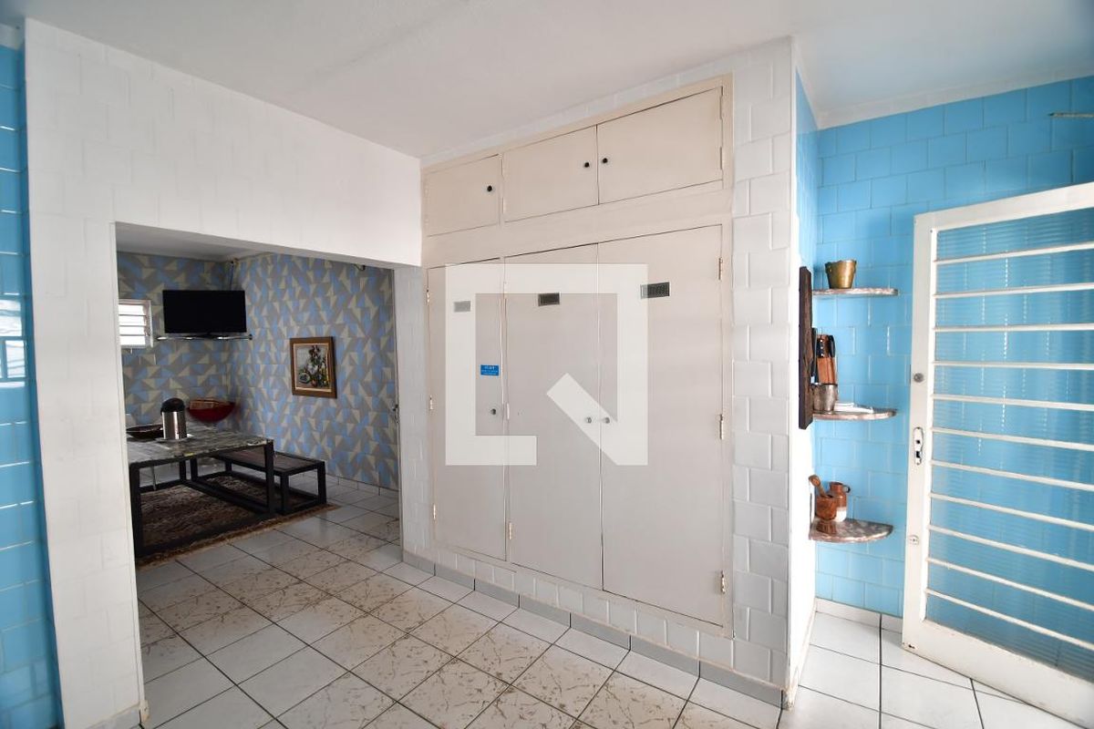 Casa à Venda - Taquaral, 6 Quartos,  450 m2 em , Campinas - sp | SoloBR
