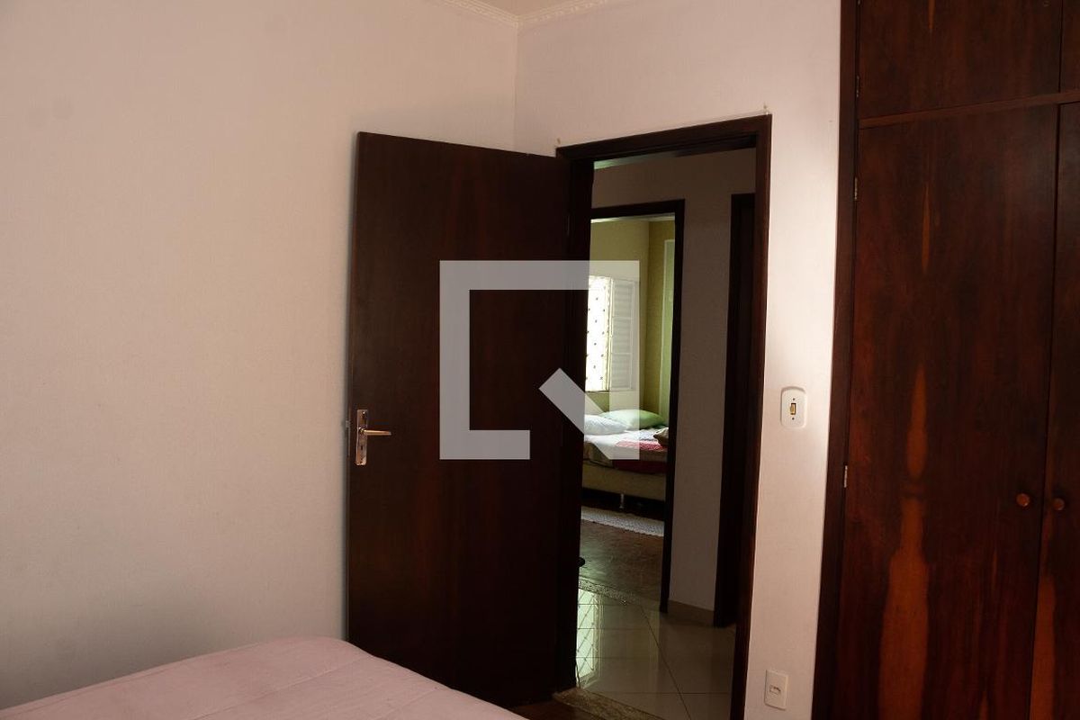 Casa à Venda - Jardim Santana, 3 Quartos,  100 m2 em , Campinas - sp | SoloBR