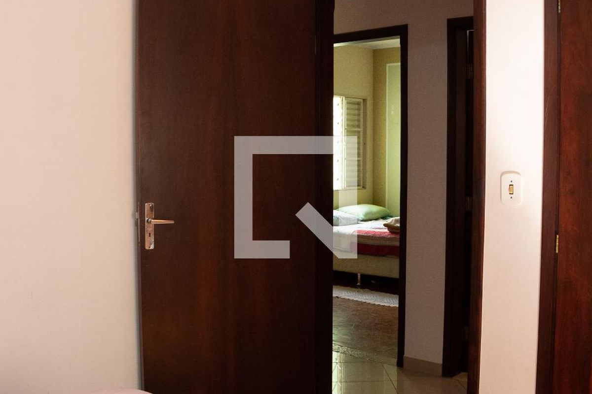 Casa à Venda - Jardim Santana, 3 Quartos,  100 m2 em , Campinas - sp | SoloBR