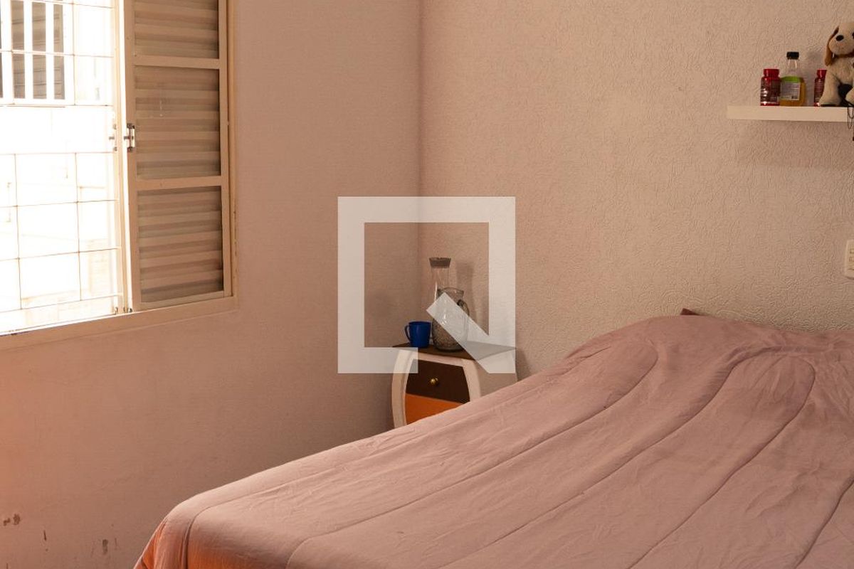 Casa à Venda - Jardim Santana, 3 Quartos,  100 m2 em , Campinas - sp | SoloBR