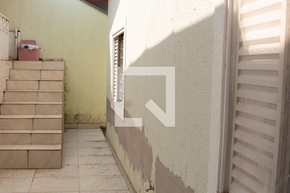 Casa à Venda - Jardim Santana, 3 Quartos,  100 m2 em , Campinas - sp | SoloBR