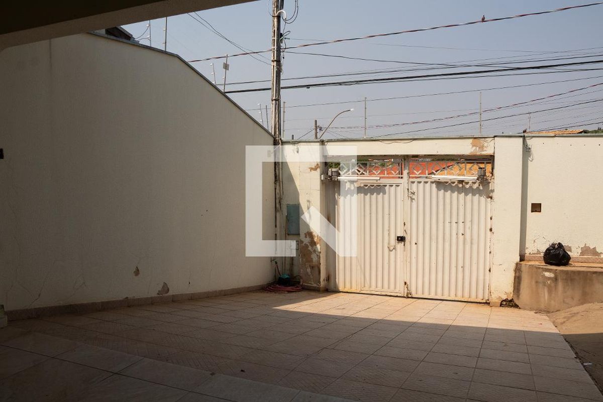 Casa à Venda - Jardim Santana, 3 Quartos,  100 m2 em , Campinas - sp | SoloBR