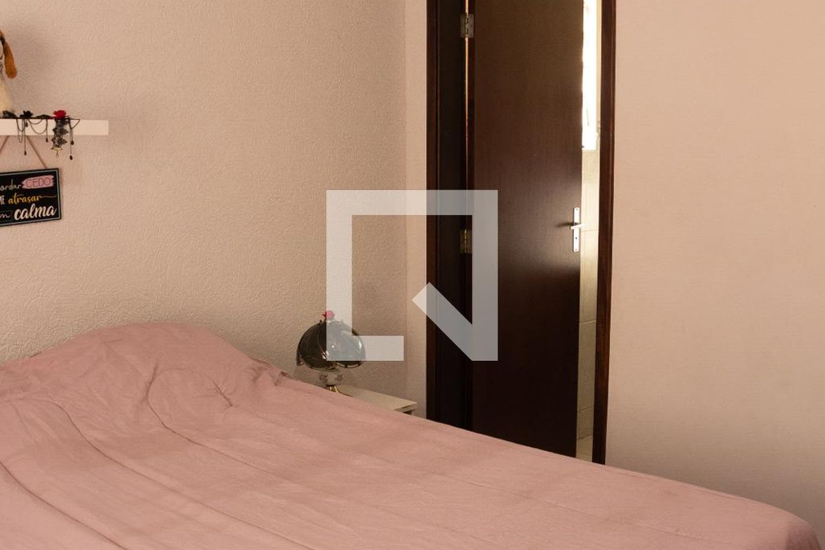 Casa à Venda - Jardim Santana, 3 Quartos,  100 m2 em , Campinas - sp | SoloBR