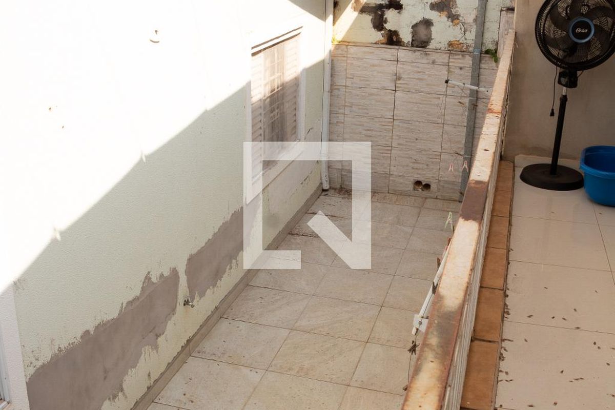 Casa à Venda - Jardim Santana, 3 Quartos,  100 m2 em , Campinas - sp | SoloBR
