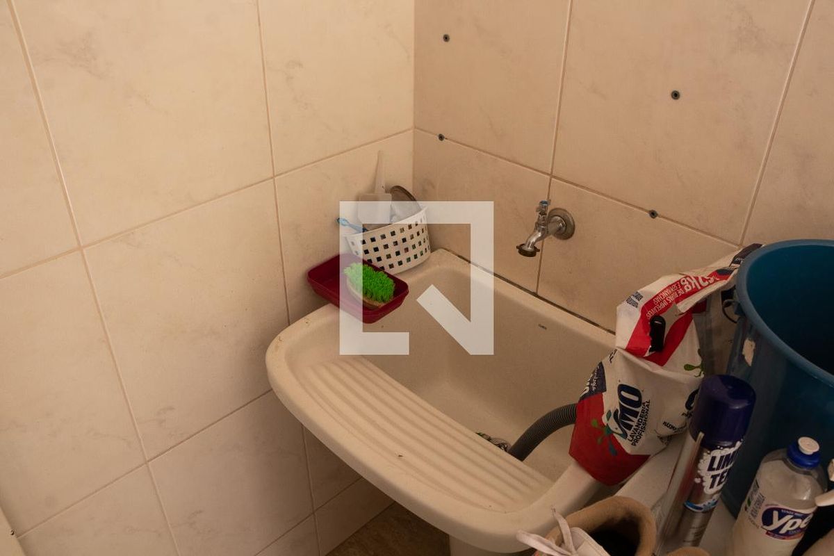 Casa à Venda - Jardim Santana, 3 Quartos,  100 m2 em , Campinas - sp | SoloBR