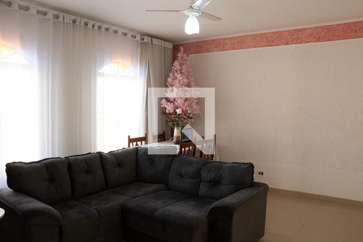 Casa à Venda - Jardim Santana, 3 Quartos,  100 m2 em , Campinas - sp | SoloBR