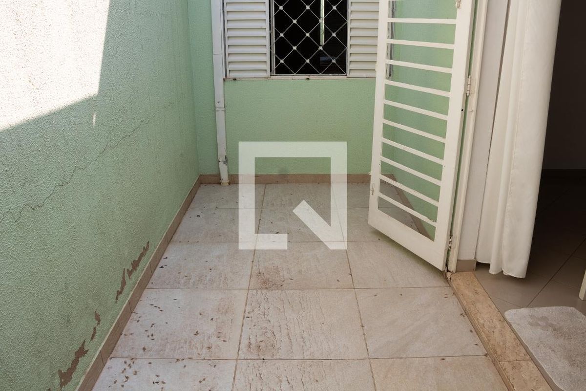 Casa à Venda - Jardim Santana, 3 Quartos,  100 m2 em , Campinas - sp | SoloBR