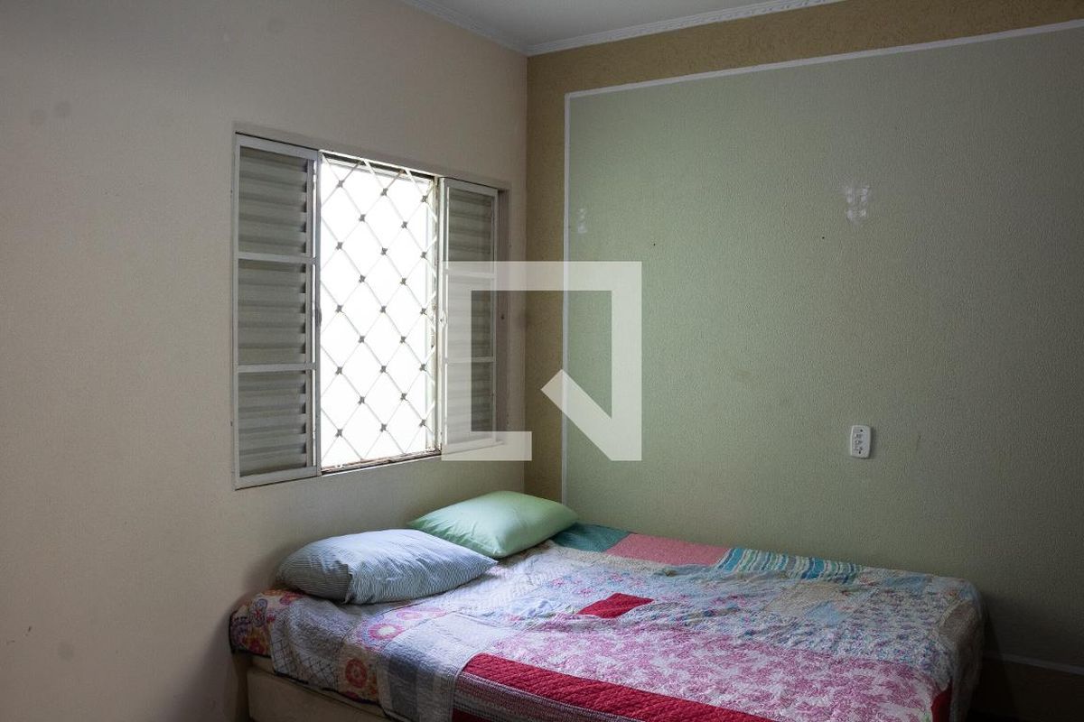 Casa à Venda - Jardim Santana, 3 Quartos,  100 m2 em , Campinas - sp | SoloBR