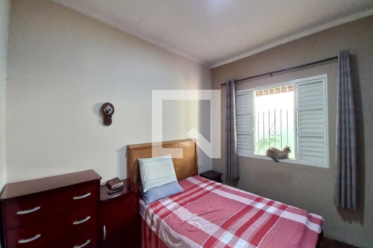 Casa à Venda - Parque Prado, 3 Quartos,  250 m2 em , Campinas - sp | SoloBR