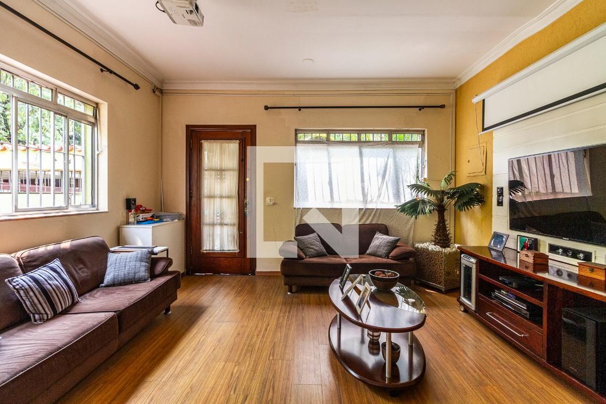 Casa, 3 quartos, 240 m² - Foto 4