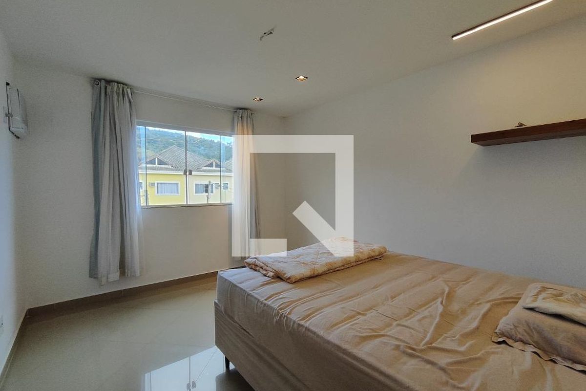 Casa, 3 quartos, 250 m² - Foto 28