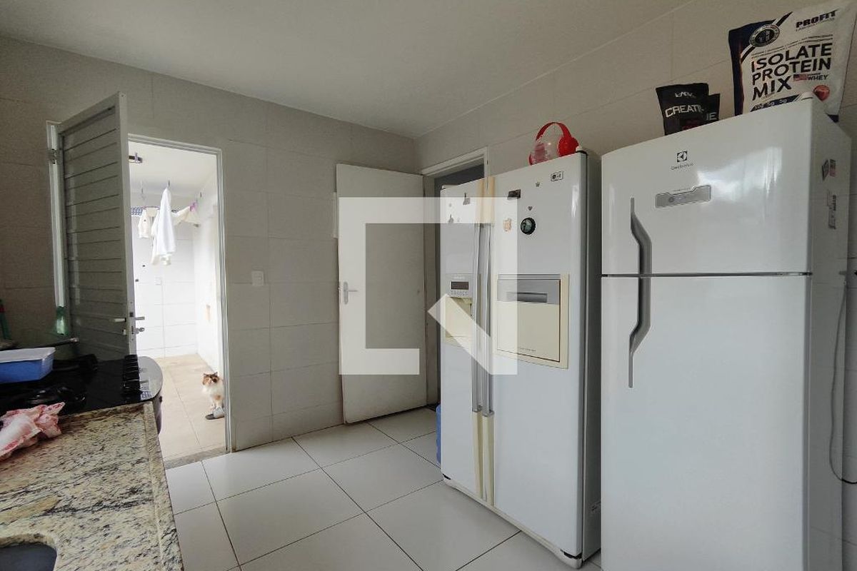Casa, 3 quartos, 250 m² - Foto 50