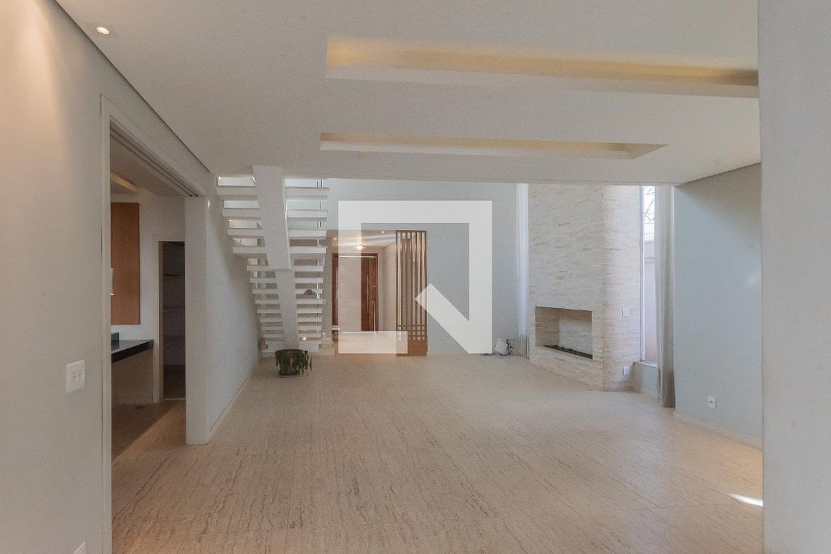 Casa à Venda - Swiss Park, 4 Quartos,  460 m2 em , Campinas - sp | SoloBR