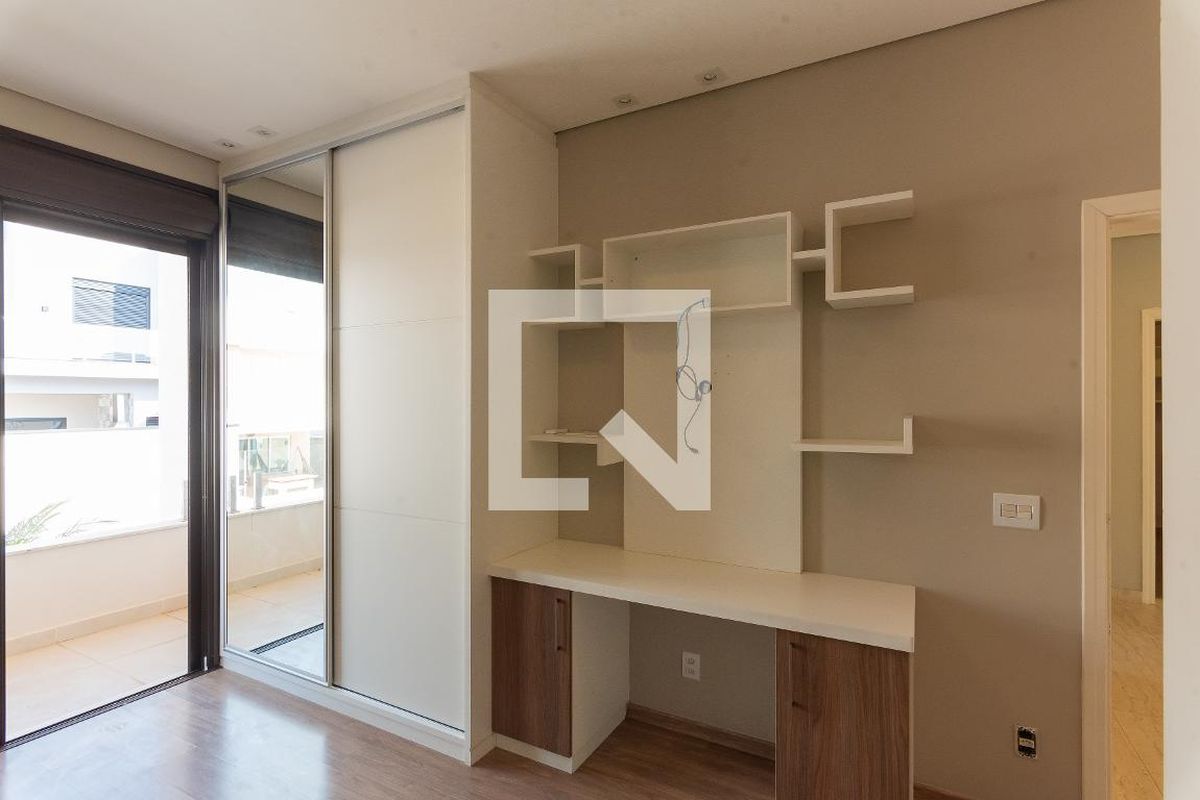 Casa à Venda - Swiss Park, 4 Quartos,  460 m2 em , Campinas - sp | SoloBR
