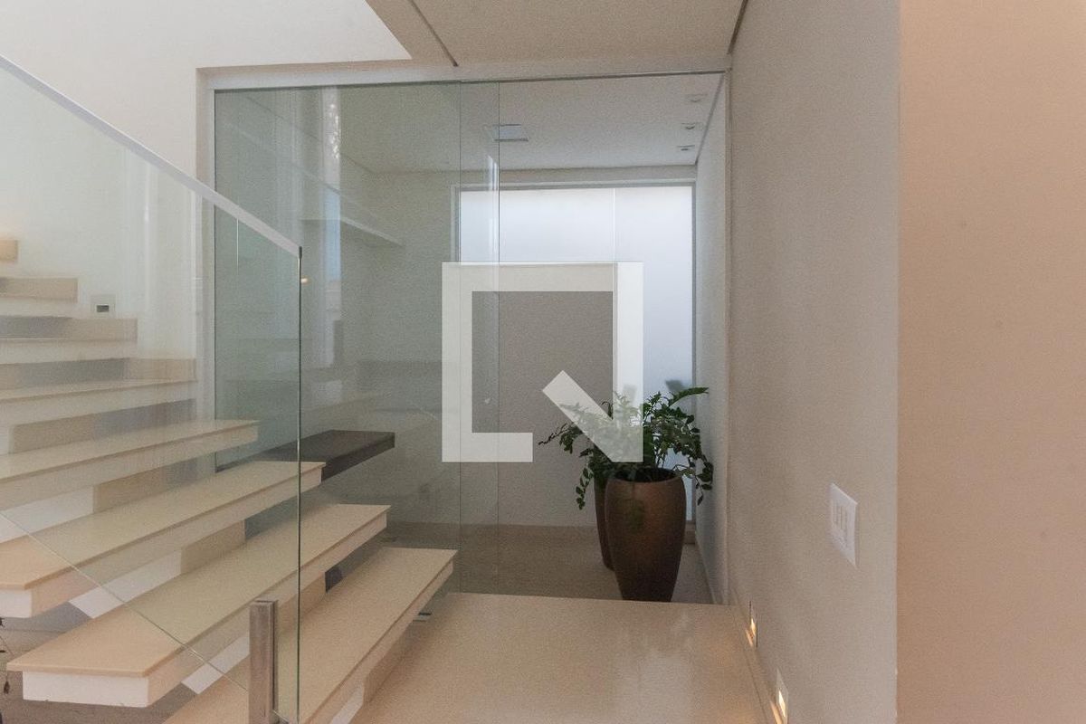 Casa à Venda - Swiss Park, 4 Quartos,  460 m2 em , Campinas - sp | SoloBR