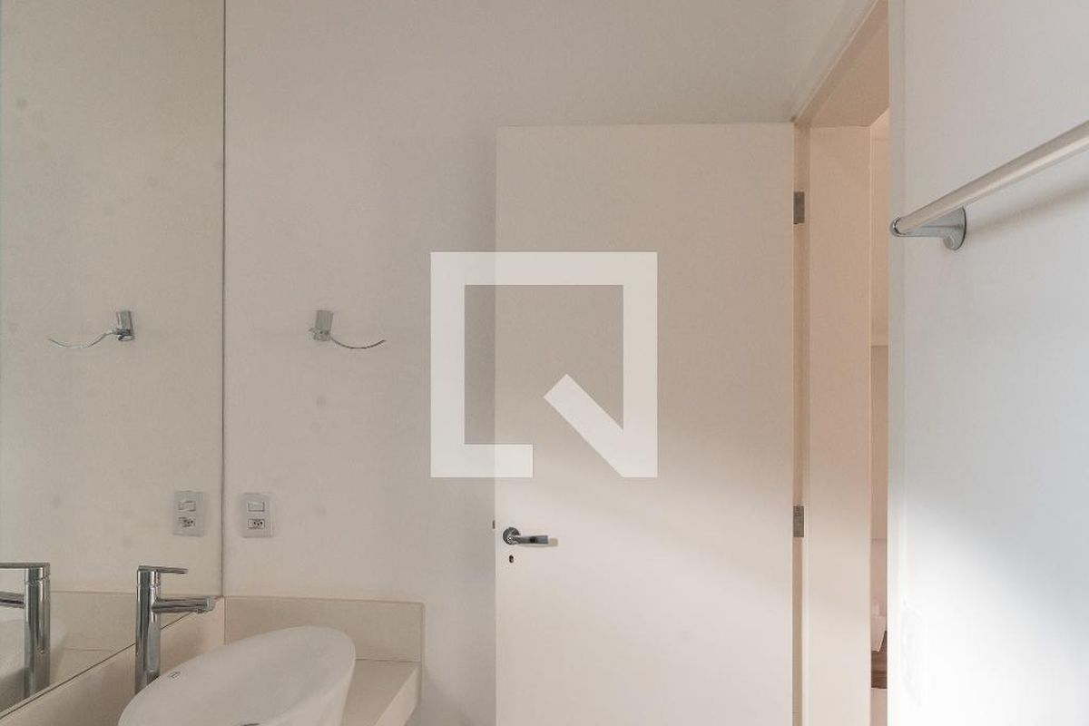 Casa à Venda - Swiss Park, 4 Quartos,  460 m2 em , Campinas - sp | SoloBR