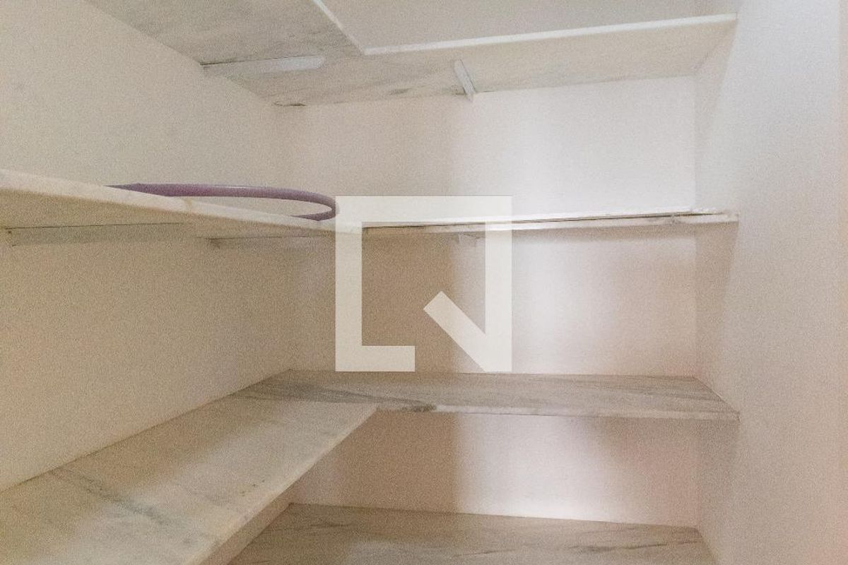 Casa à Venda - Swiss Park, 4 Quartos,  460 m2 em , Campinas - sp | SoloBR