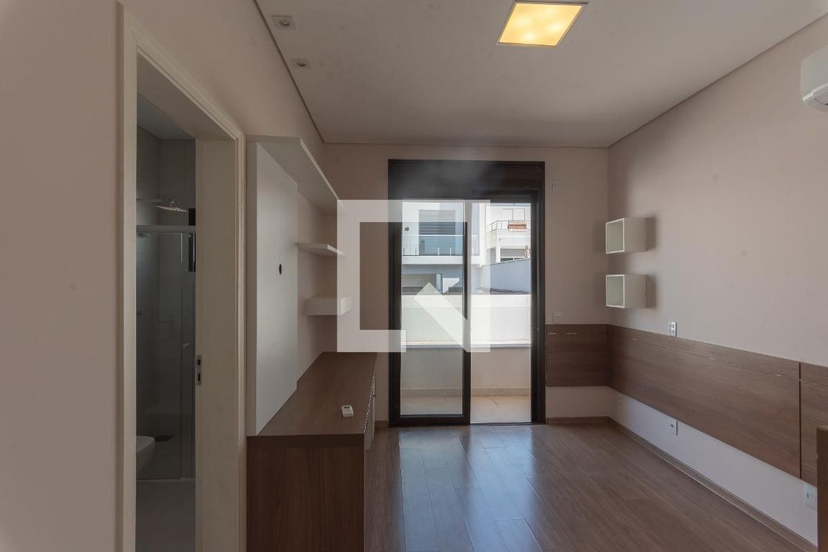 Casa à Venda - Swiss Park, 4 Quartos,  460 m2 em , Campinas - sp | SoloBR