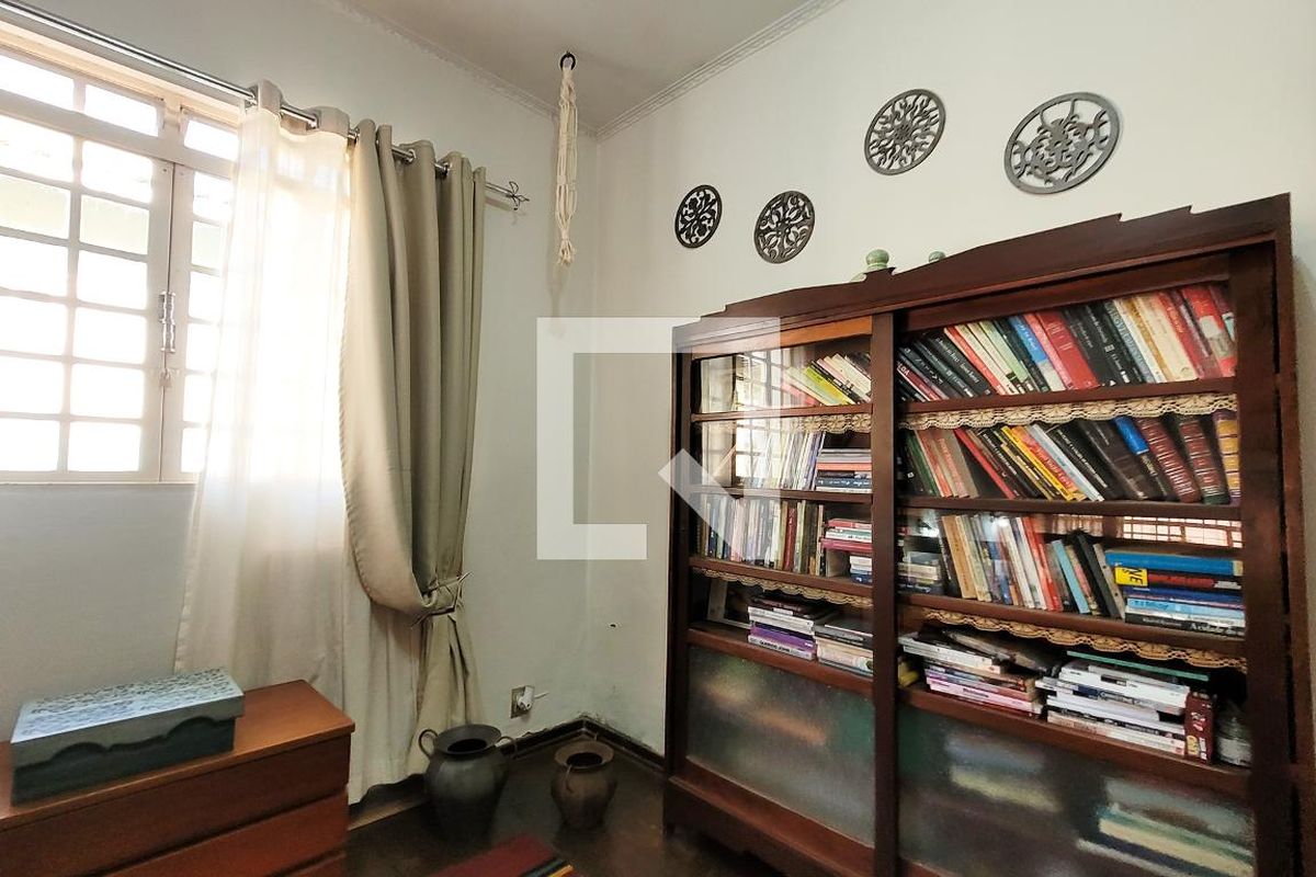 Casa à Venda - Vila Brandina, 4 Quartos,  235 m2 em , Campinas - sp | SoloBR
