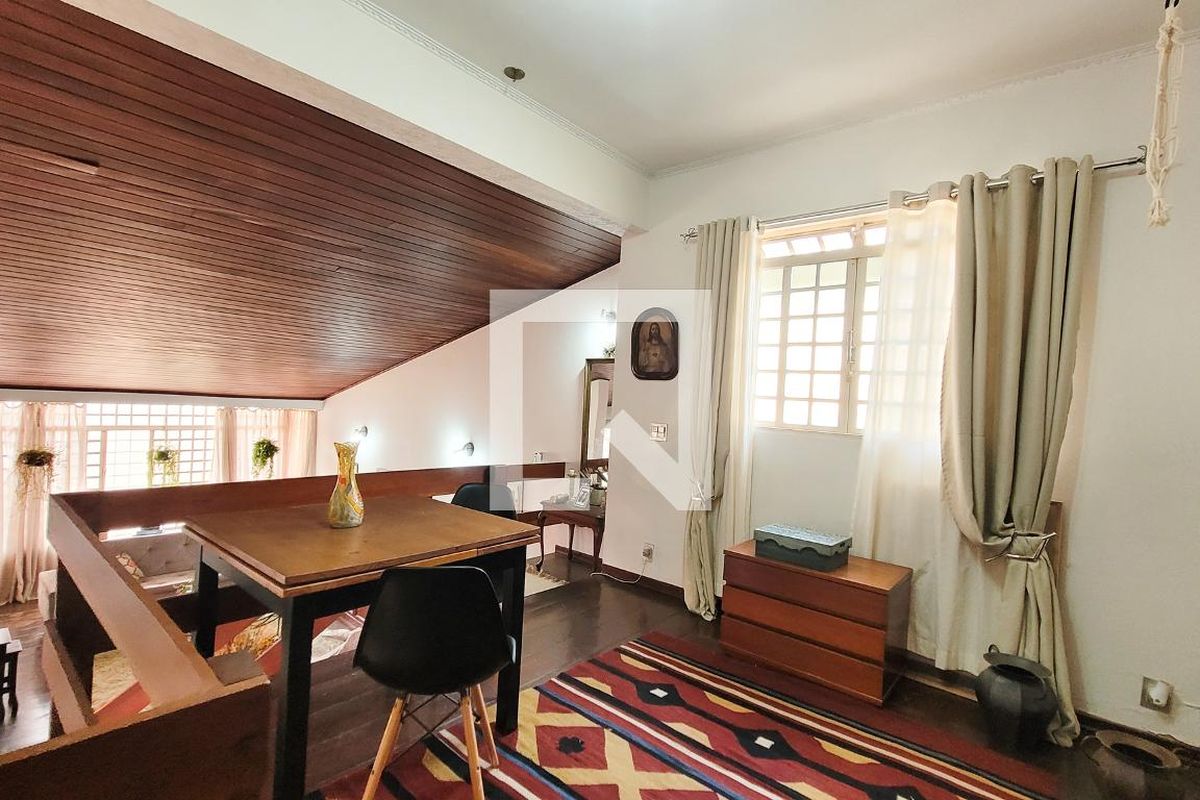 Casa à Venda - Vila Brandina, 4 Quartos,  235 m2 em , Campinas - sp | SoloBR