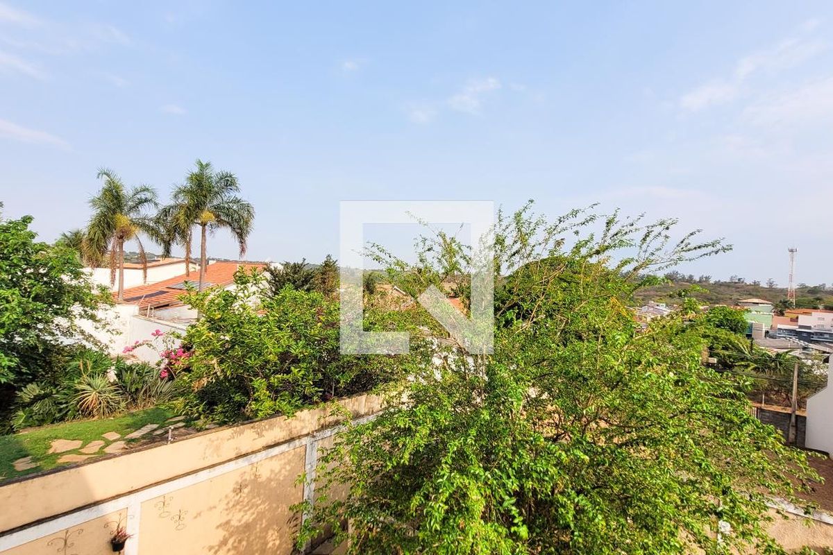 Casa à Venda - Vila Brandina, 4 Quartos,  235 m2 em , Campinas - sp | SoloBR