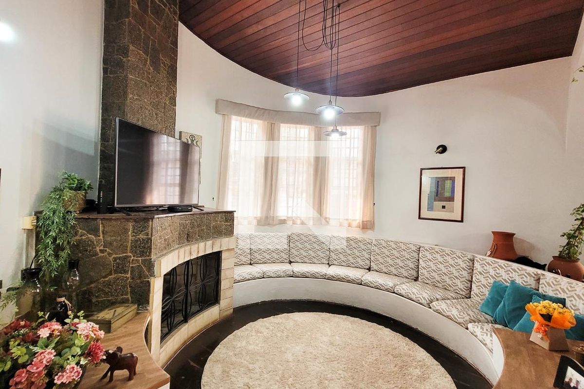 Casa à Venda - Vila Brandina, 4 Quartos,  235 m2 em , Campinas - sp | SoloBR