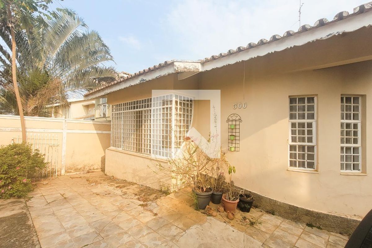 Casa à Venda - Vila Brandina, 4 Quartos,  235 m2 em , Campinas - sp | SoloBR