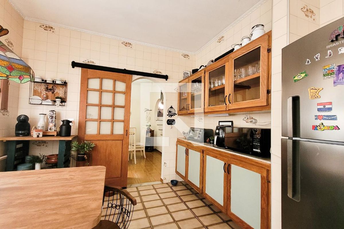 Casa à Venda - Vila Brandina, 4 Quartos,  235 m2 em , Campinas - sp | SoloBR