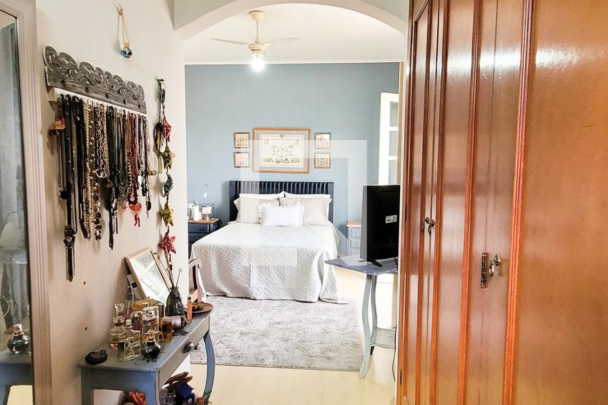Casa à Venda - Vila Brandina, 4 Quartos,  235 m2 em , Campinas - sp | SoloBR