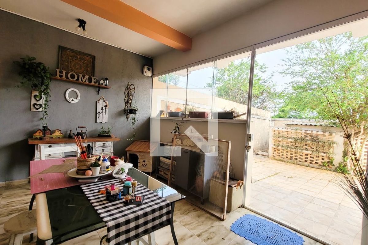 Casa à Venda - Vila Brandina, 4 Quartos,  235 m2 em , Campinas - sp | SoloBR