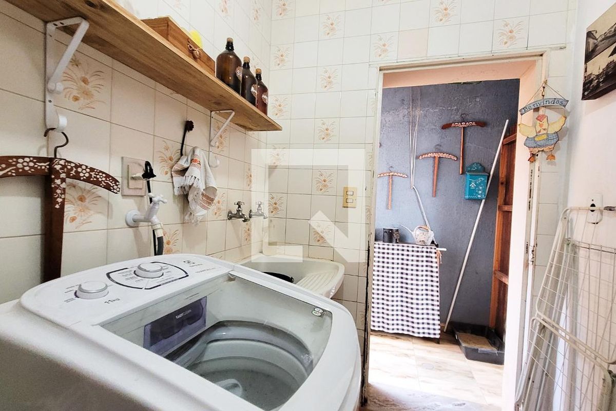 Casa à Venda - Vila Brandina, 4 Quartos,  235 m2 em , Campinas - sp | SoloBR