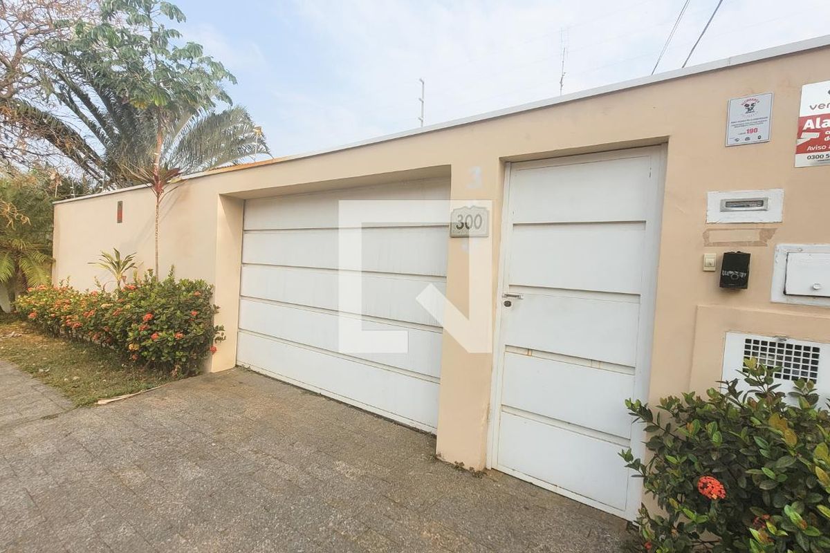 Casa à Venda - Vila Brandina, 4 Quartos,  235 m2 em , Campinas - sp | SoloBR