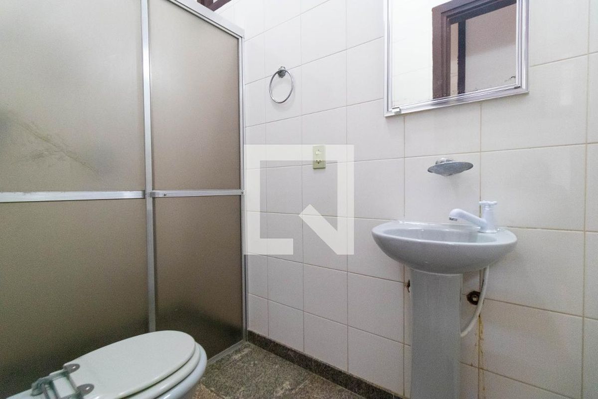 Casa à Venda - Jardim Flamboyant, 3 Quartos,  430 m2 em , Campinas - sp | SoloBR