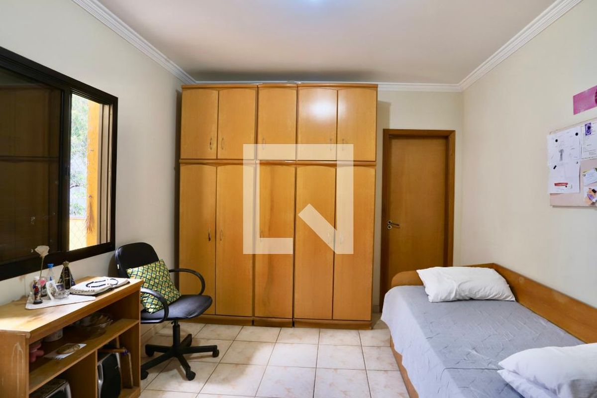 Casa, 3 quartos, 220 m² - Foto 50