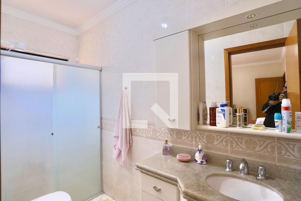 Casa, 3 quartos, 220 m² - Foto 56