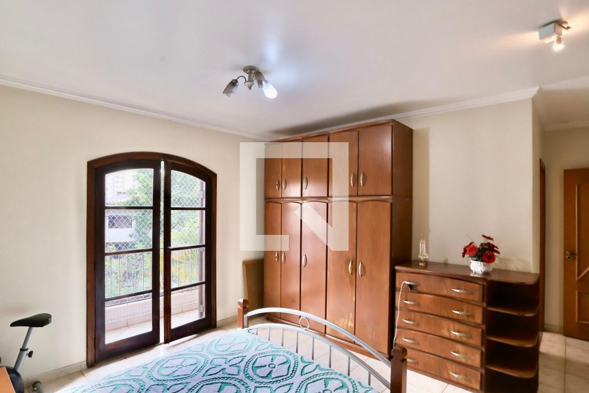 Casa, 3 quartos, 220 m² - Foto 30