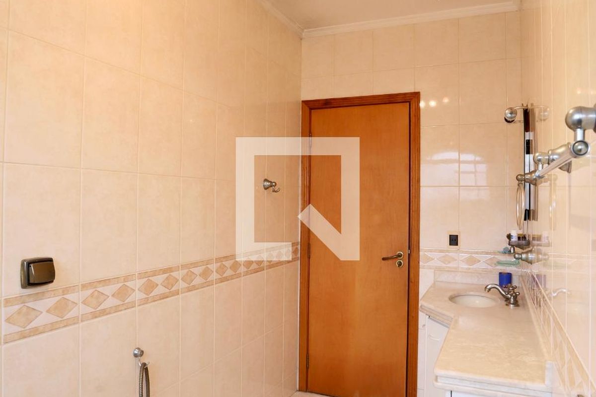 Casa, 3 quartos, 220 m² - Foto 44