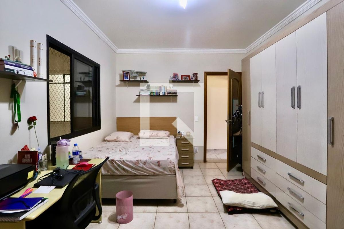 Casa, 3 quartos, 220 m² - Foto 68