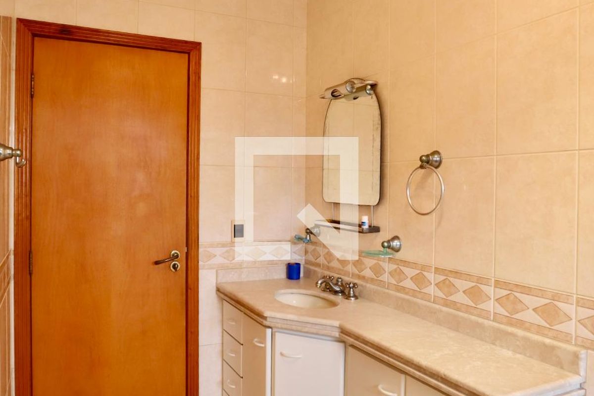 Casa, 3 quartos, 220 m² - Foto 42