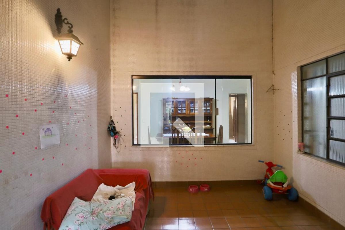 Casa, 3 quartos, 220 m² - Foto 12