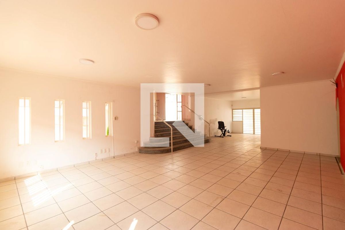 Casa à Venda - Jardim Planalto, 4 Quartos,  295 m2 em , Campinas - sp | SoloBR
