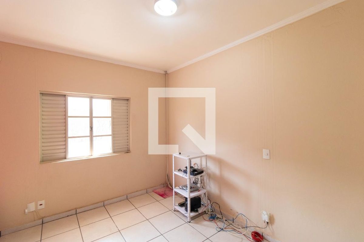 Casa à Venda - Jardim Planalto, 4 Quartos,  295 m2 em , Campinas - sp | SoloBR