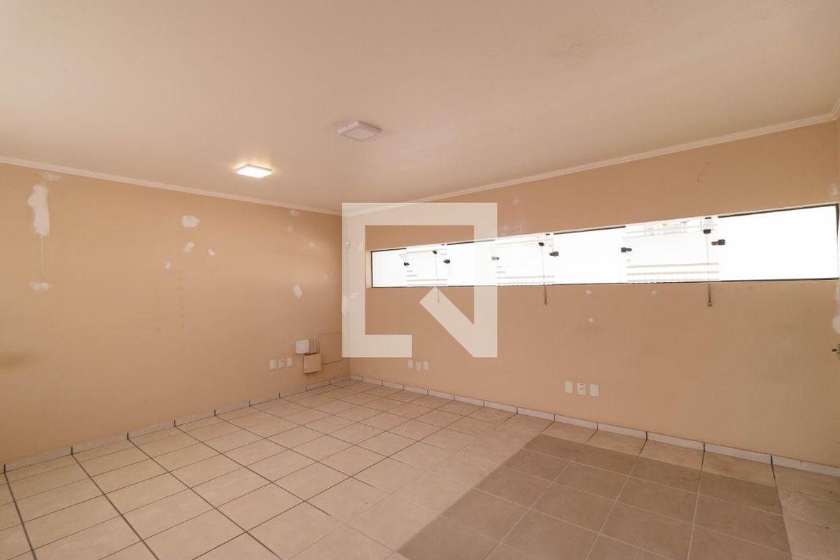 Casa à Venda - Jardim Planalto, 4 Quartos,  295 m2 em , Campinas - sp | SoloBR