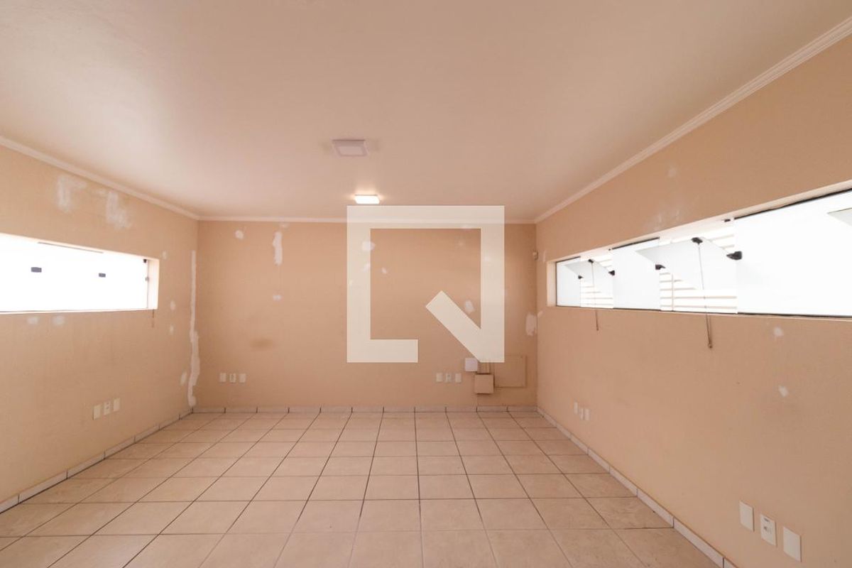 Casa à Venda - Jardim Planalto, 4 Quartos,  295 m2 em , Campinas - sp | SoloBR