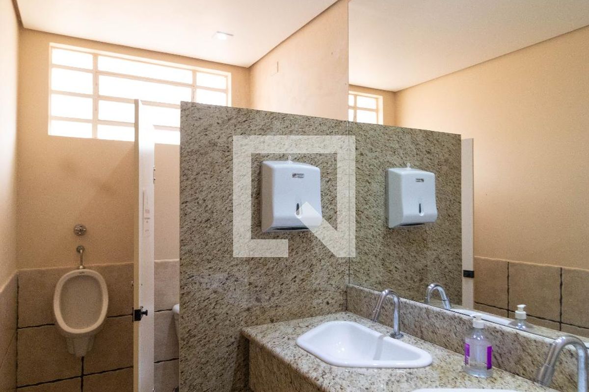 Casa à Venda - Jardim Planalto, 4 Quartos,  295 m2 em , Campinas - sp | SoloBR